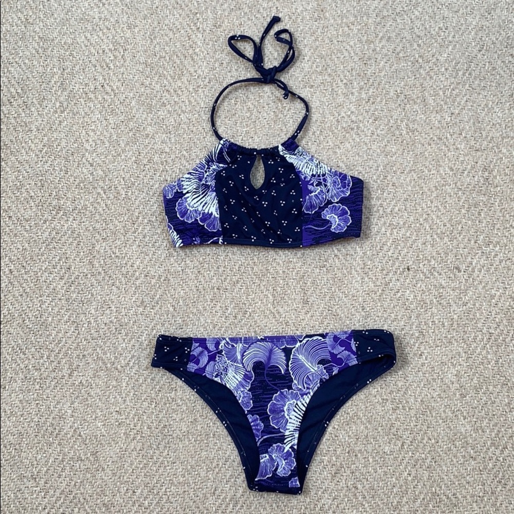 Woman’s ROXY bikini
